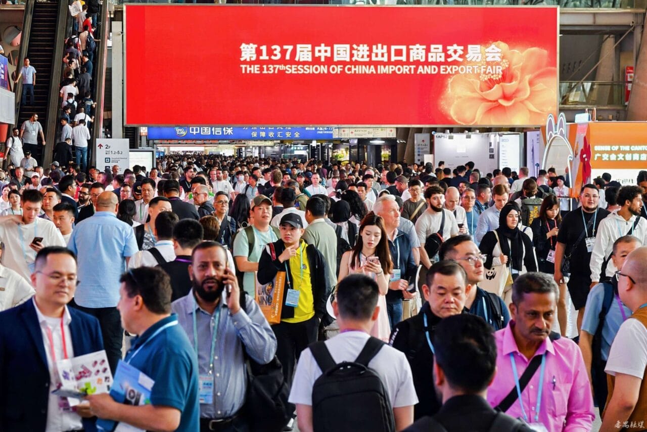 https://businesstripchina.com/wp-content/uploads/2025/09/business-trip-china-2500166701-1280x854.jpg